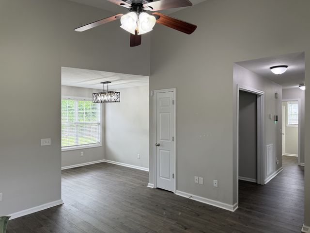 414 Kelly Ln, Clarksville, TN 37040