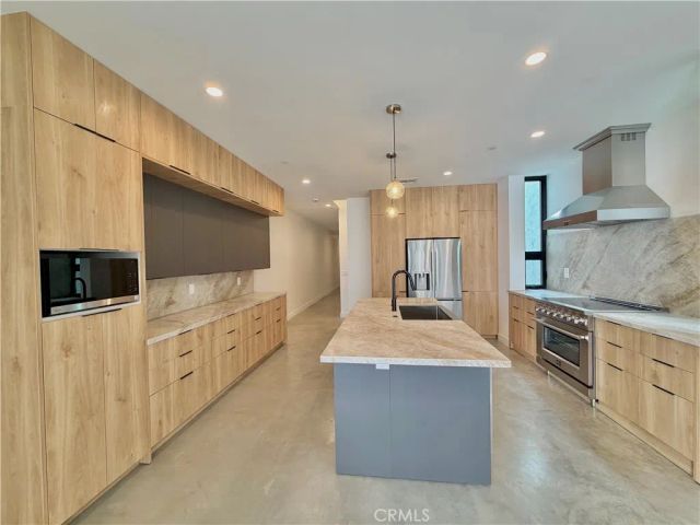 249 Seal Beach Blvd, Seal Beach, CA 90740