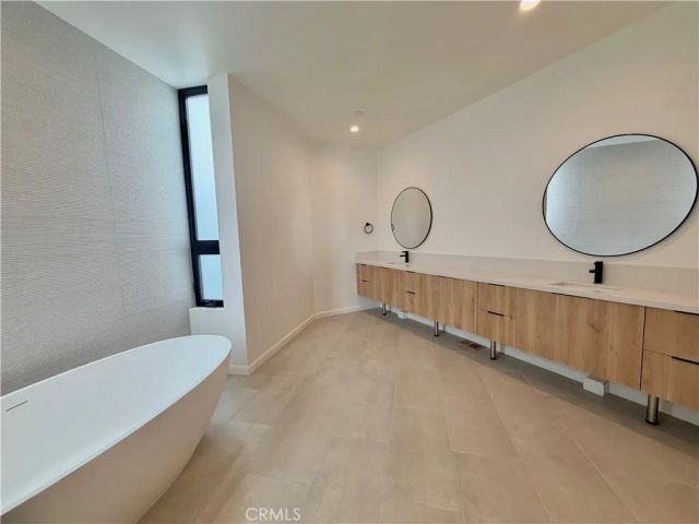 249 Seal Beach Blvd, Seal Beach, CA 90740