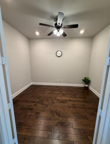 3606 Canyon Drive, Rosharon, TX 77583