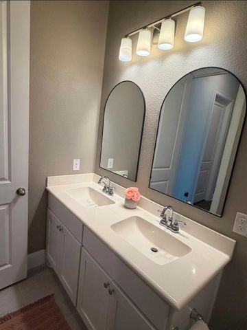 3606 Canyon Drive, Rosharon, TX 77583