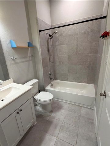 3606 Canyon Drive, Rosharon, TX 77583