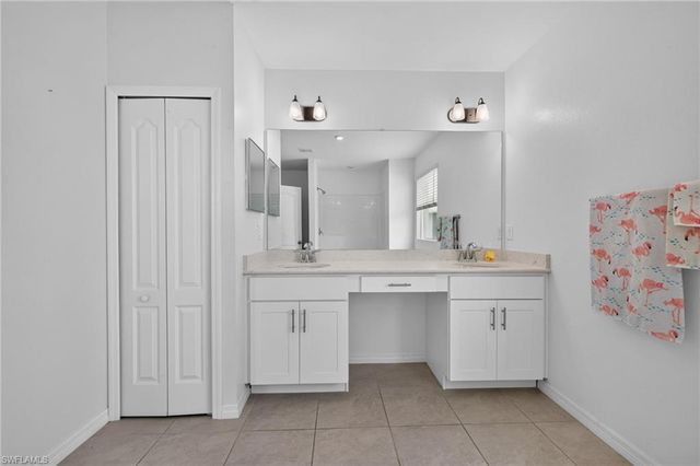 8959 Cascade Price CIR, North Fort Myers, FL 33917