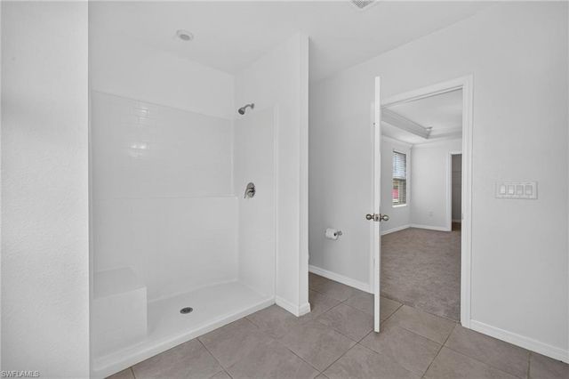 8959 Cascade Price CIR, North Fort Myers, FL 33917