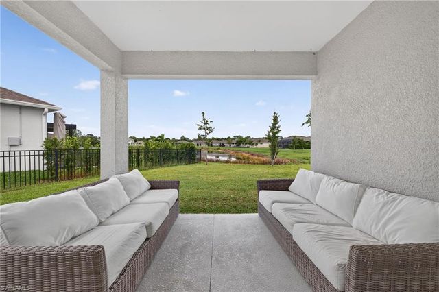 8959 Cascade Price CIR, North Fort Myers, FL 33917