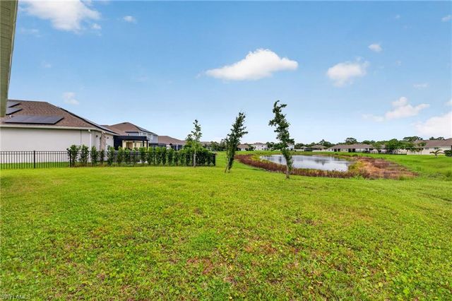 8959 Cascade Price CIR, North Fort Myers, FL 33917