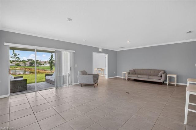 8959 Cascade Price CIR, North Fort Myers, FL 33917