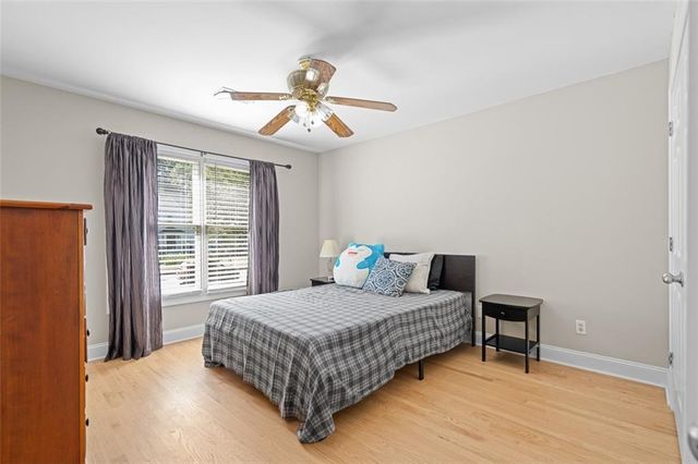1640 Settindown Drive, Roswell, GA 30075