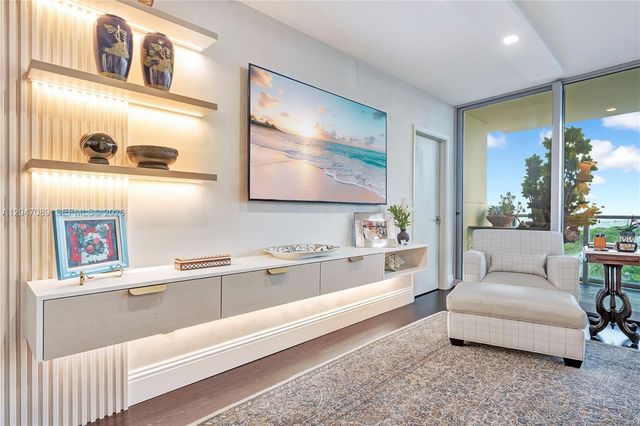 1455 Ocean Drive 904, Miami Beach, FL 33139