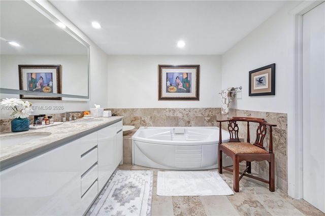 1455 Ocean Drive 904, Miami Beach, FL 33139