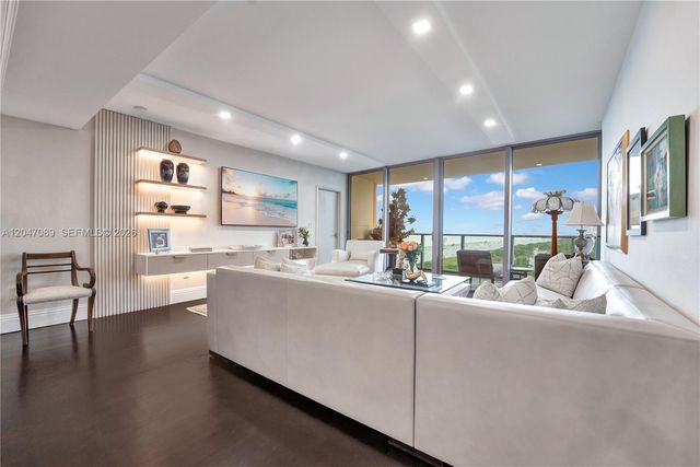 1455 Ocean Drive 904, Miami Beach, FL 33139