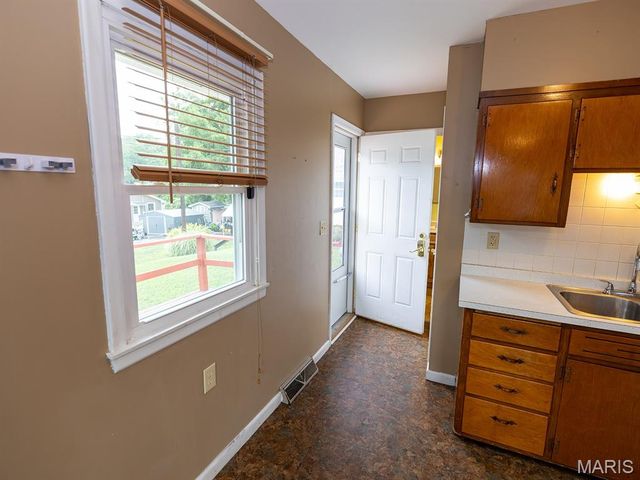 3001 Saint Marys Avenue, Hannibal, MO 63401