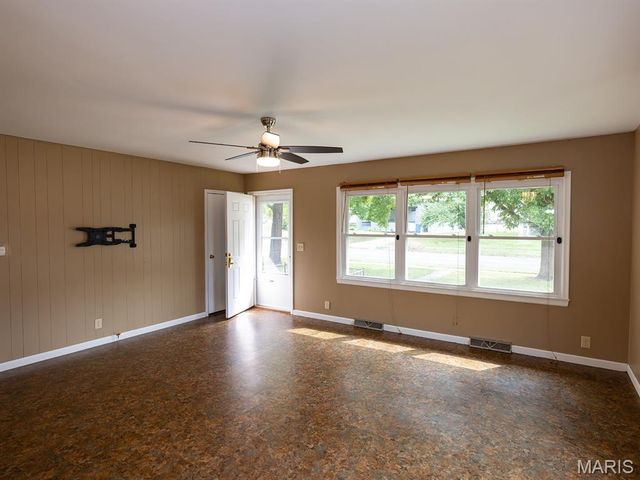 3001 Saint Marys Avenue, Hannibal, MO 63401
