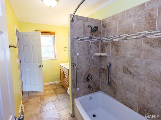 3001 Saint Marys Avenue, Hannibal, MO 63401