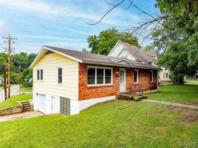 3001 Saint Marys Avenue, Hannibal, MO 63401