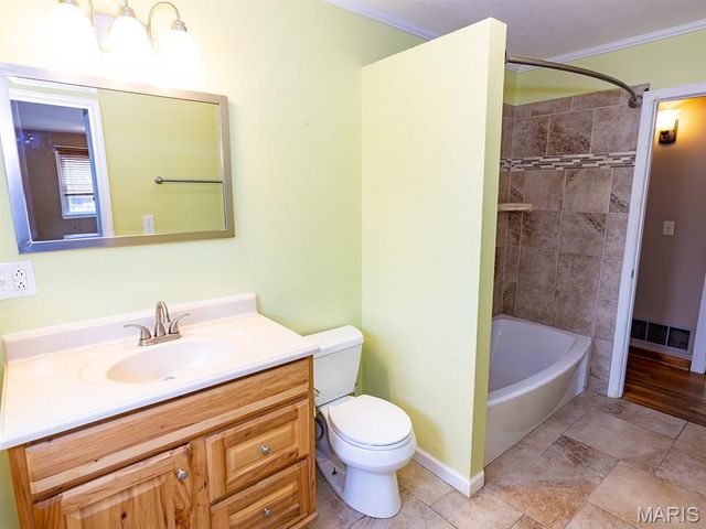 3001 Saint Marys Avenue, Hannibal, MO 63401
