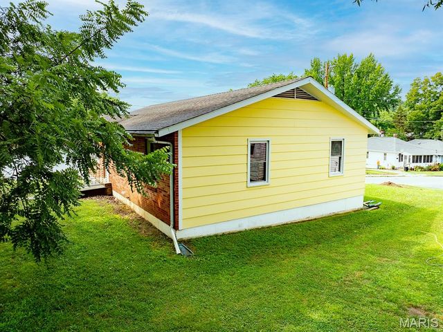 3001 Saint Marys Avenue, Hannibal, MO 63401