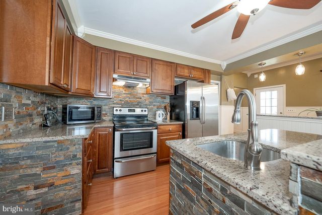 240 WADAS AVE, Upper Darby, PA 19082