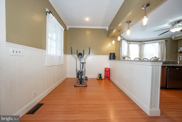 240 WADAS AVE, Upper Darby, PA 19082