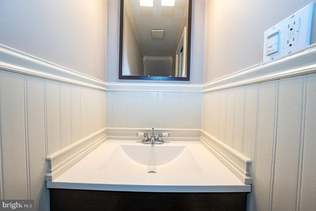 240 WADAS AVE, Upper Darby, PA 19082