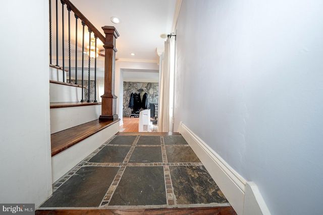 240 WADAS AVE, Upper Darby, PA 19082