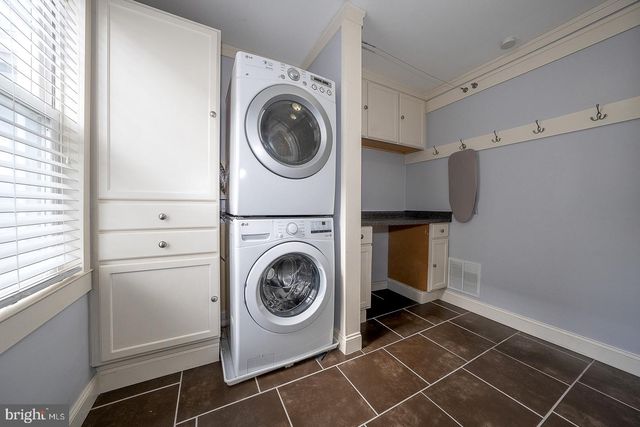 240 WADAS AVE, Upper Darby, PA 19082