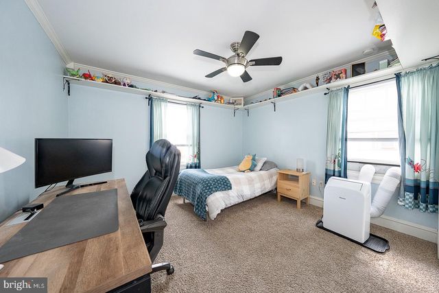 240 WADAS AVE, Upper Darby, PA 19082