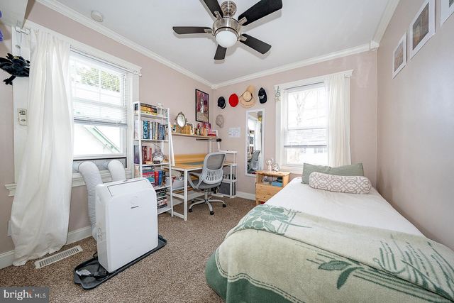 240 WADAS AVE, Upper Darby, PA 19082