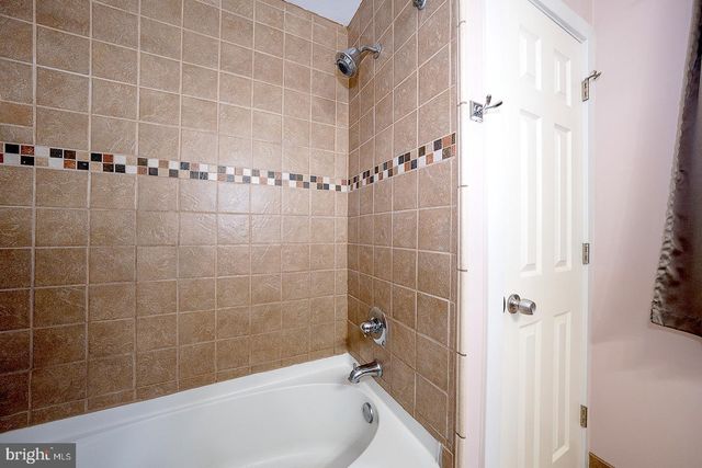 240 WADAS AVE, Upper Darby, PA 19082