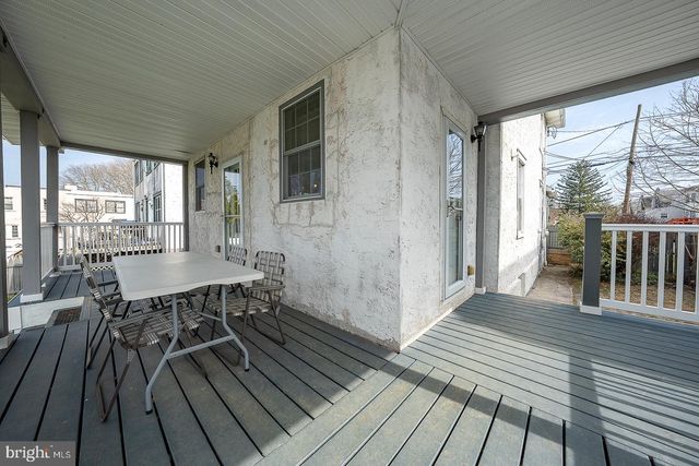 240 WADAS AVE, Upper Darby, PA 19082