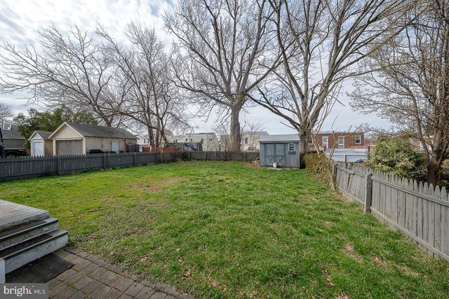 240 WADAS AVE, Upper Darby, PA 19082