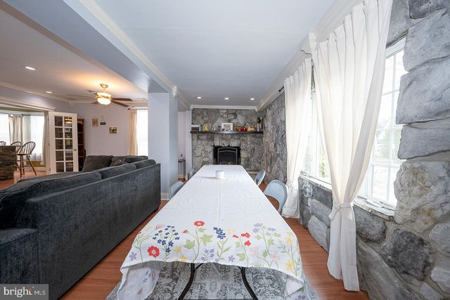 240 WADAS AVE, Upper Darby, PA 19082