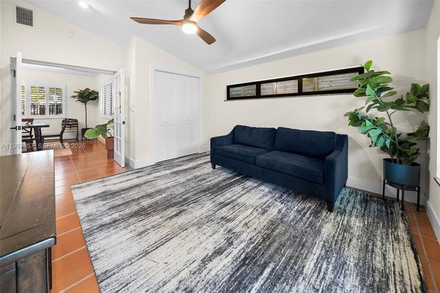 4046 El Prado Blvd, Miami, FL 33133
