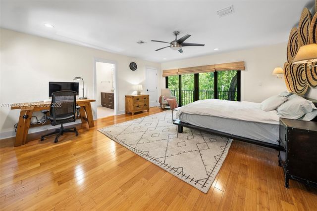 4046 El Prado Blvd, Miami, FL 33133