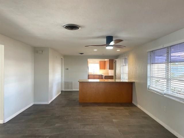 7464 CASS CIRCLE, Sarasota, FL 34231