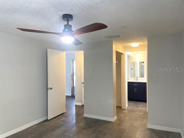 7464 CASS CIRCLE, Sarasota, FL 34231