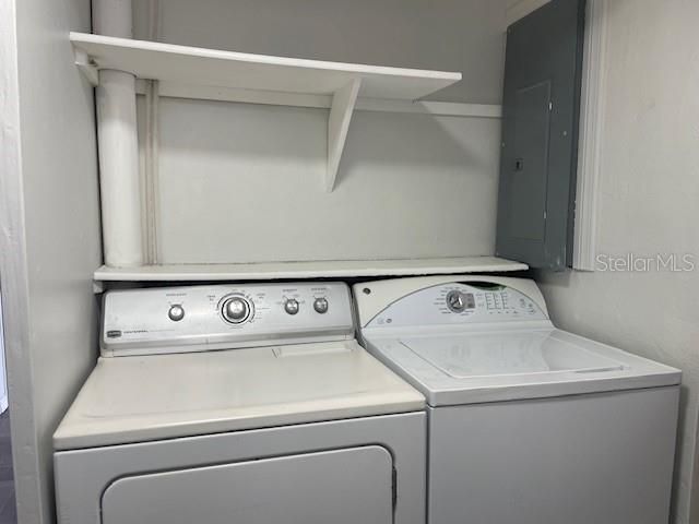 7464 CASS CIRCLE, Sarasota, FL 34231