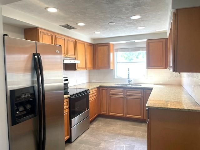 7464 CASS CIRCLE, Sarasota, FL 34231