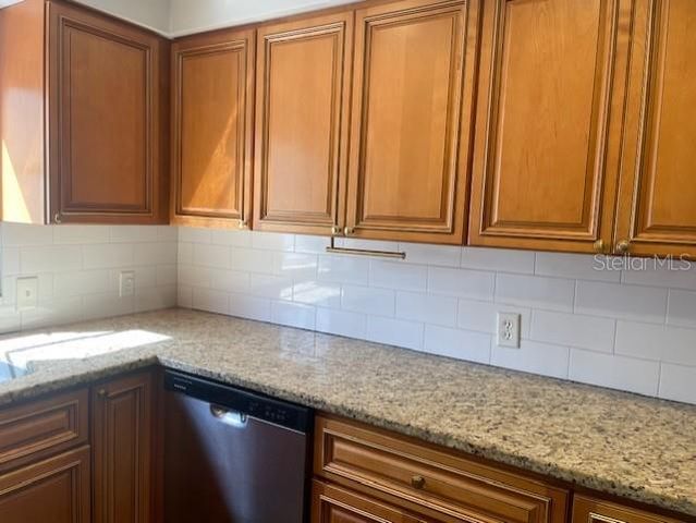 7464 CASS CIRCLE, Sarasota, FL 34231