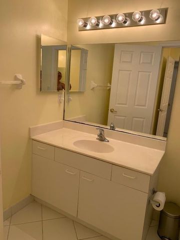 9019 Alexandra Circle, Wellington, FL 33414