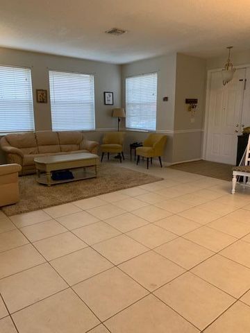 9019 Alexandra Circle, Wellington, FL 33414