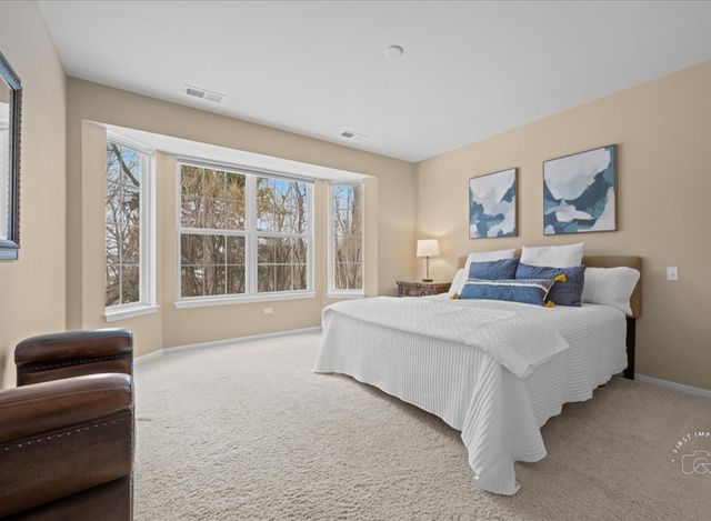 13962 Redmond Drive, Huntley, IL 60142