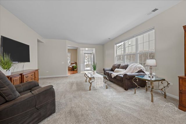 13962 Redmond Drive, Huntley, IL 60142