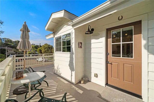8239 Sugarman Drive, La Jolla, CA 92037