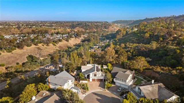 8239 Sugarman Drive, La Jolla, CA 92037
