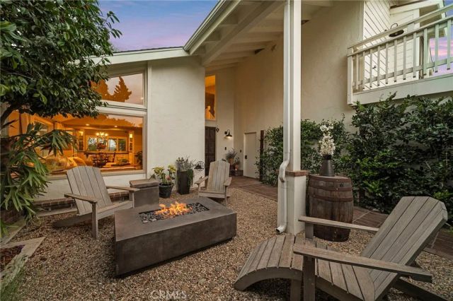8239 Sugarman Drive, La Jolla, CA 92037