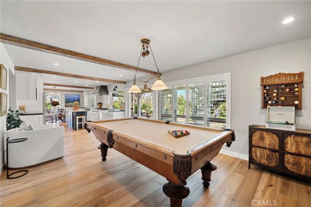 8239 Sugarman Drive, La Jolla, CA 92037