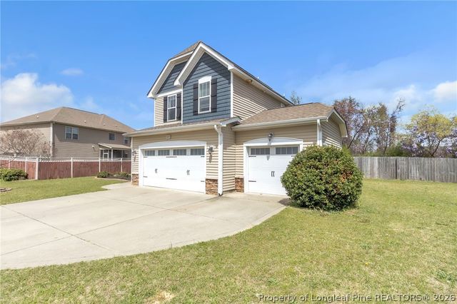 127 Ganton Drive, Raeford, NC 28376