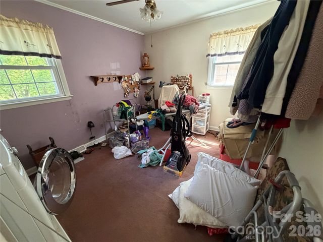 1044 Meadowbrook Lane, Newton, NC 28658