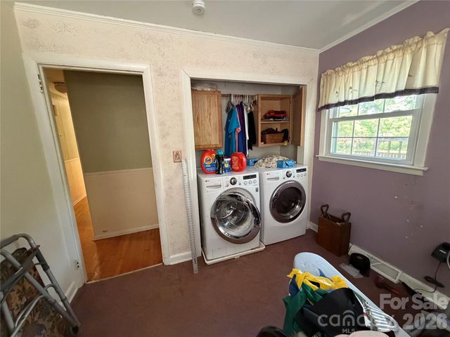 1044 Meadowbrook Lane, Newton, NC 28658